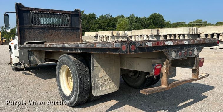 image for item DO6621 2009 International DuraStar 4300 flatbed truck