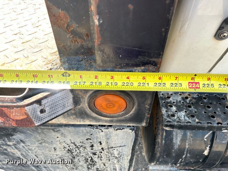 image for item DO6621 2009 International DuraStar 4300 flatbed truck