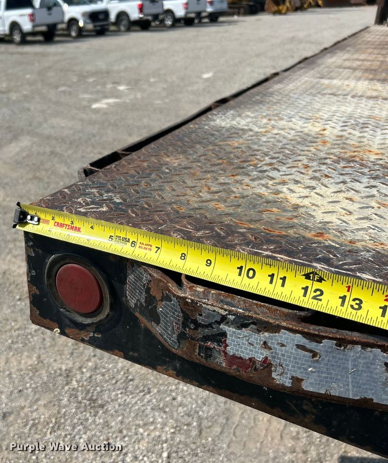 image for item DO6621 2009 International DuraStar 4300 flatbed truck