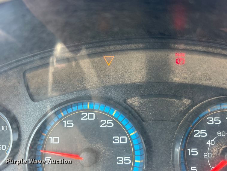 image for item DO6621 2009 International DuraStar 4300 flatbed truck