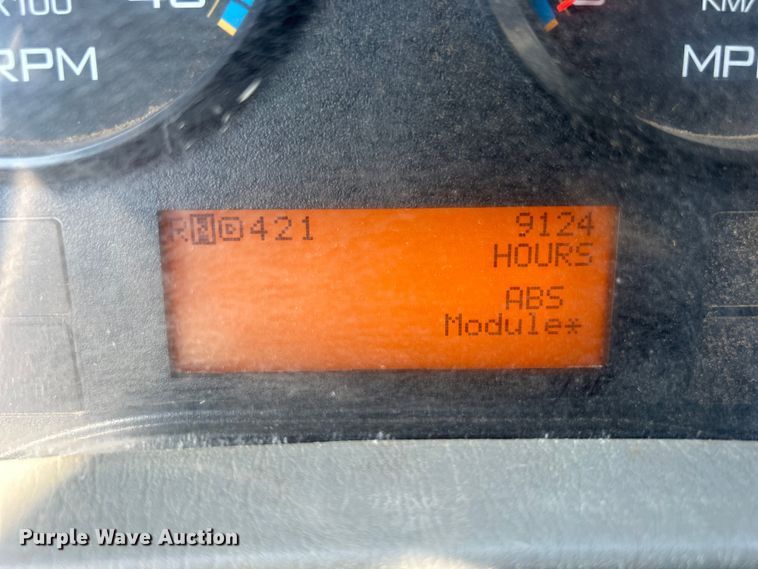 image for item DO6621 2009 International DuraStar 4300 flatbed truck