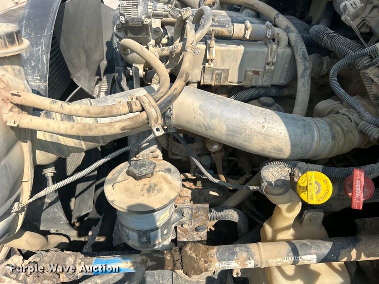 image for item DO6621 2009 International DuraStar 4300 flatbed truck