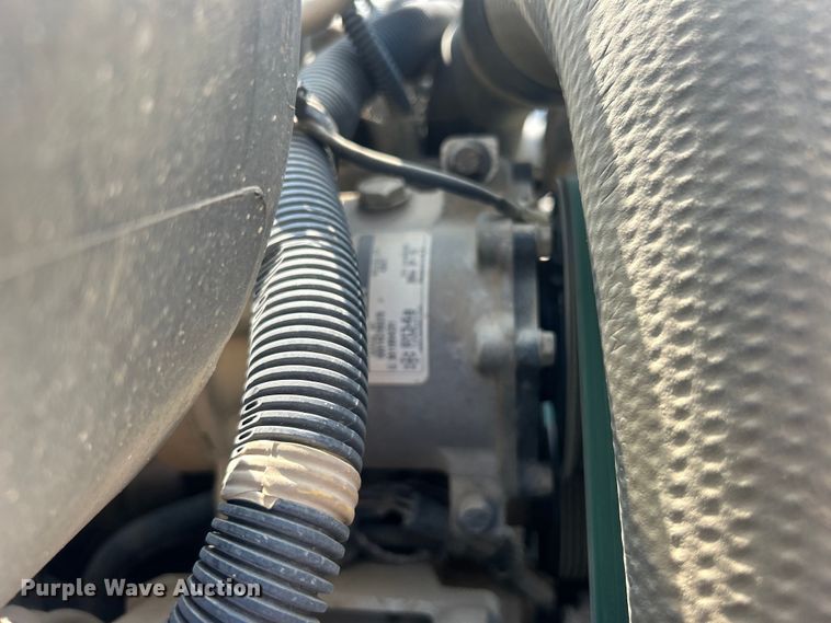 image for item DO6621 2009 International DuraStar 4300 flatbed truck