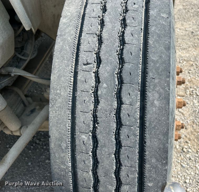 image for item DO6621 2009 International DuraStar 4300 flatbed truck