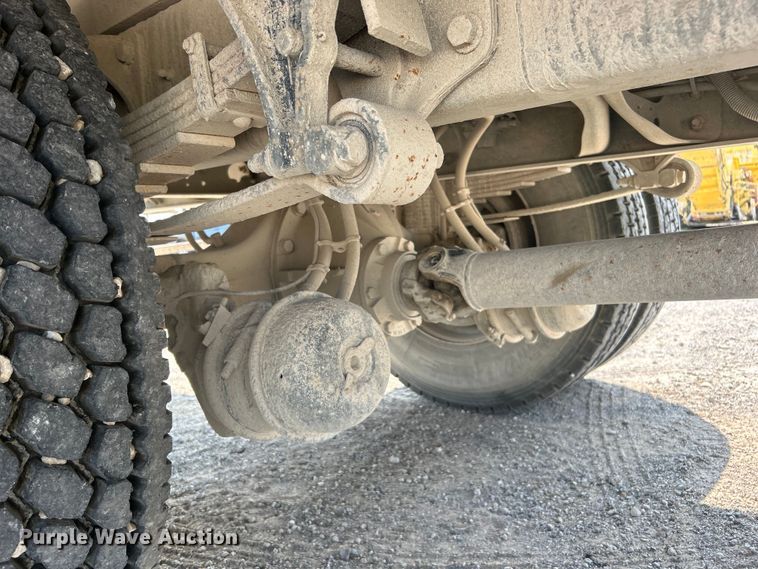 image for item DO6621 2009 International DuraStar 4300 flatbed truck