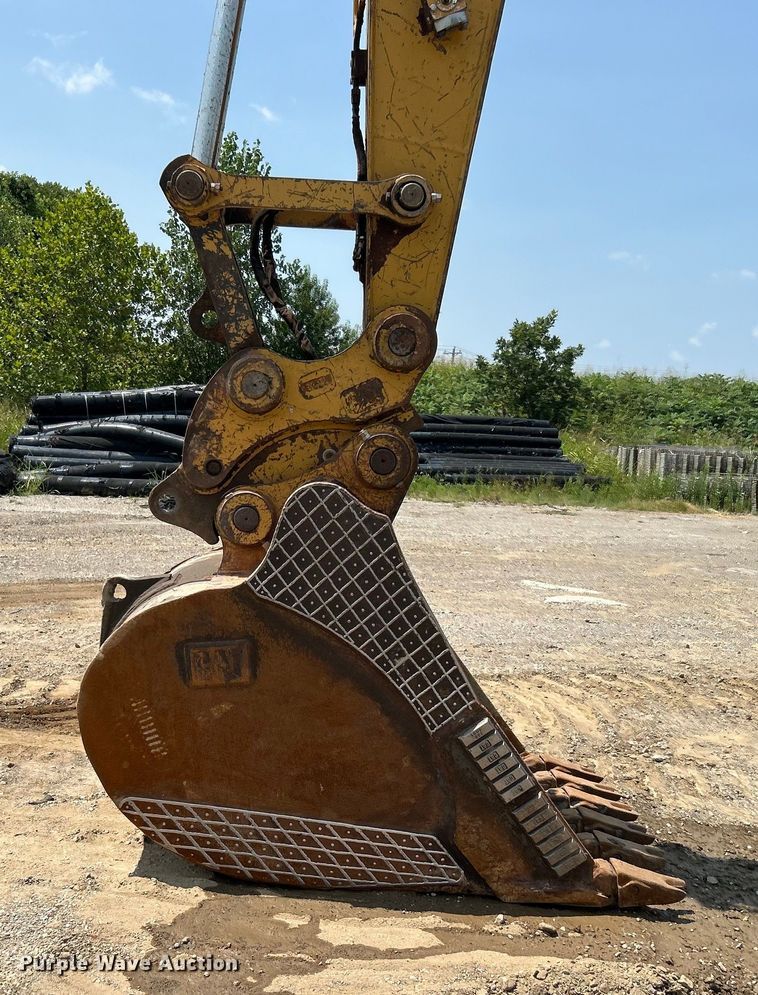 image for item DO6629 2014 Caterpillar 320E L excavator