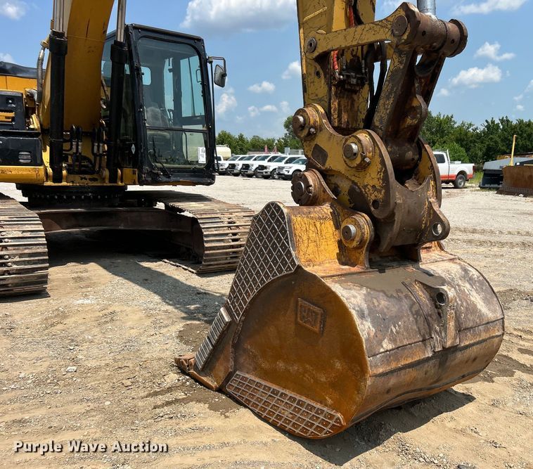 image for item DO6629 2014 Caterpillar 320E L excavator