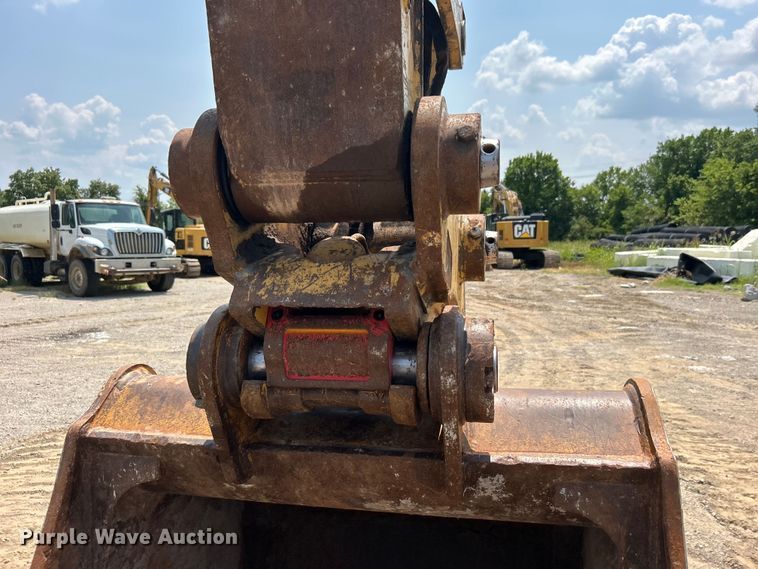 image for item DO6629 2014 Caterpillar 320E L excavator