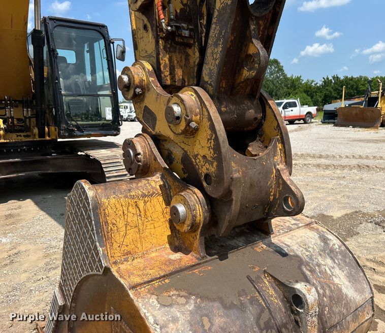 image for item DO6629 2014 Caterpillar 320E L excavator