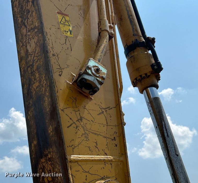 image for item DO6629 2014 Caterpillar 320E L excavator