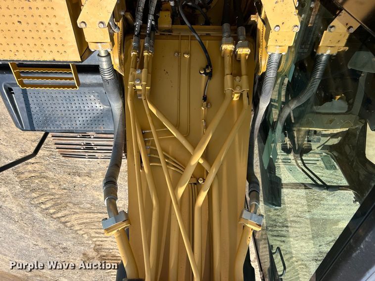 image for item DO6629 2014 Caterpillar 320E L excavator