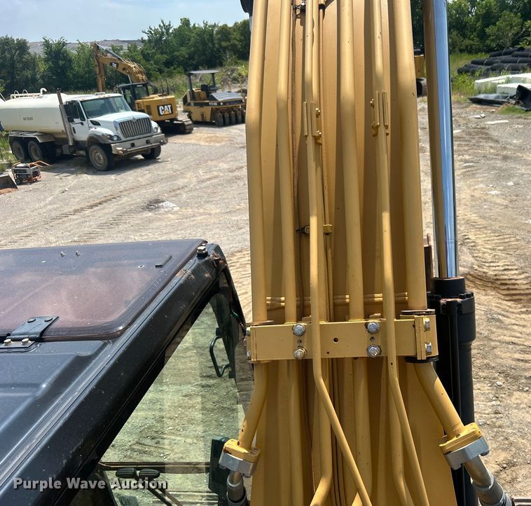 image for item DO6629 2014 Caterpillar 320E L excavator