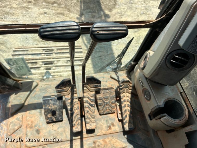 image for item DO6629 2014 Caterpillar 320E L excavator