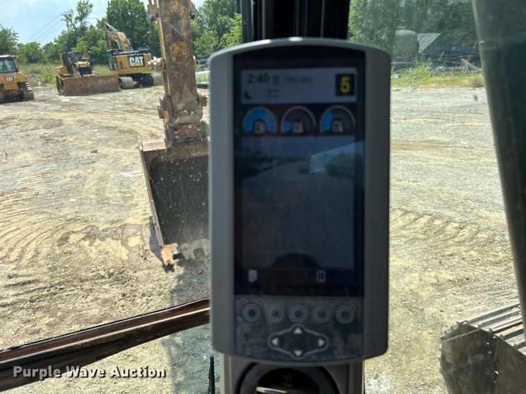 image for item DO6629 2014 Caterpillar 320E L excavator