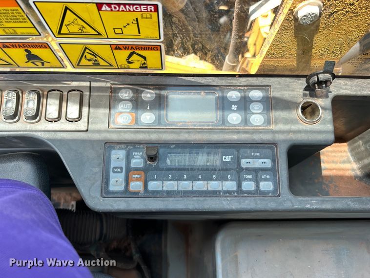 image for item DO6629 2014 Caterpillar 320E L excavator