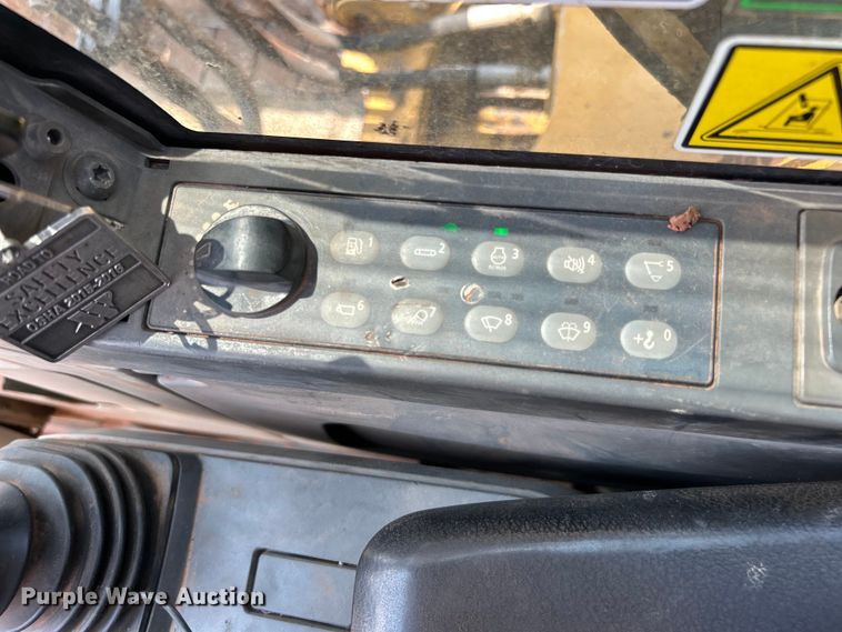 image for item DO6629 2014 Caterpillar 320E L excavator