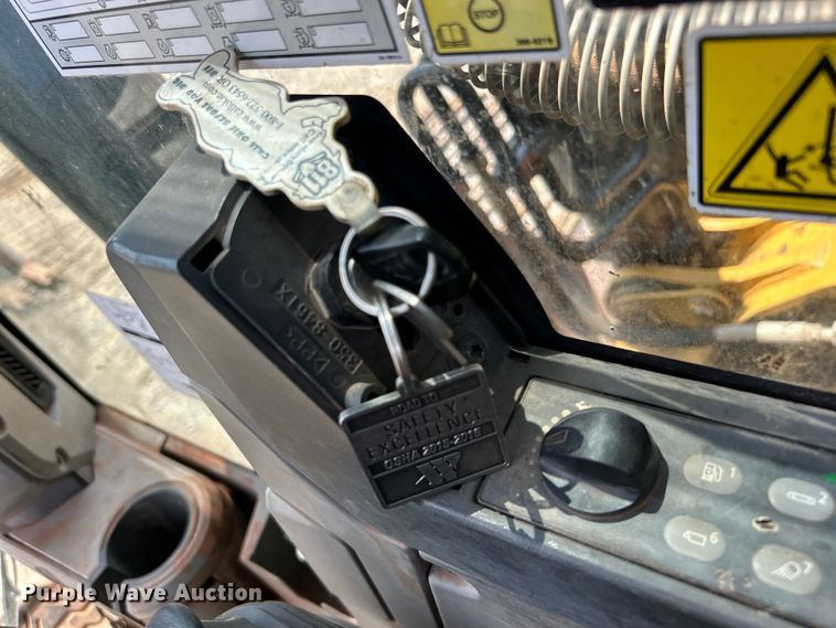 image for item DO6629 2014 Caterpillar 320E L excavator