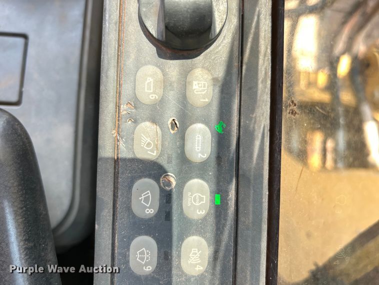 image for item DO6629 2014 Caterpillar 320E L excavator