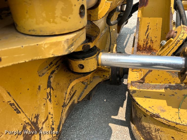 image for item DO6630 2012 Caterpillar  D6T XW dozer