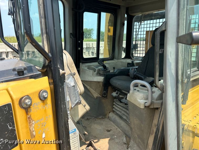 image for item DO6630 2012 Caterpillar  D6T XW dozer