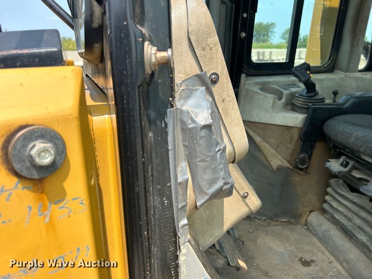 image for item DO6630 2012 Caterpillar  D6T XW dozer