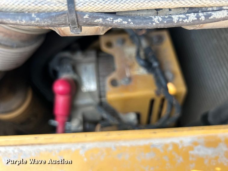 image for item DO6630 2012 Caterpillar  D6T XW dozer