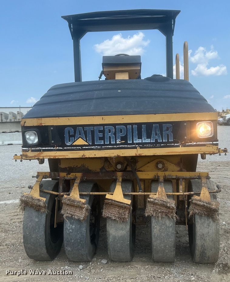 image for item DO6632 2000 Caterpillar PS-150B pneumatic roller