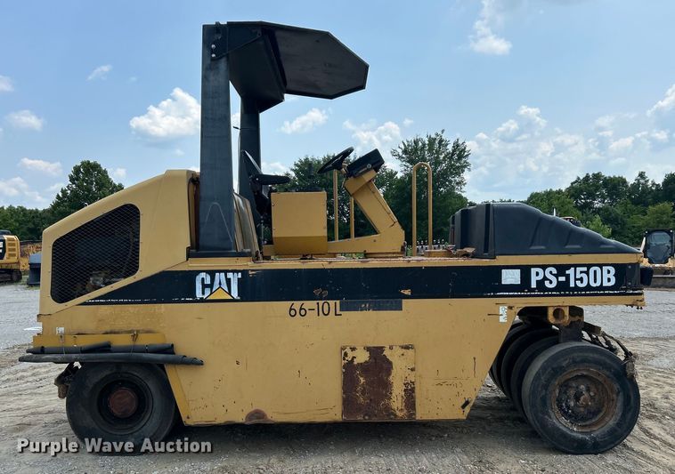 image for item DO6632 2000 Caterpillar PS-150B pneumatic roller