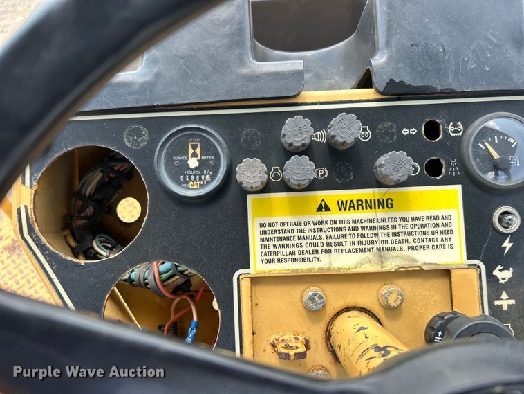 image for item DO6632 2000 Caterpillar PS-150B pneumatic roller