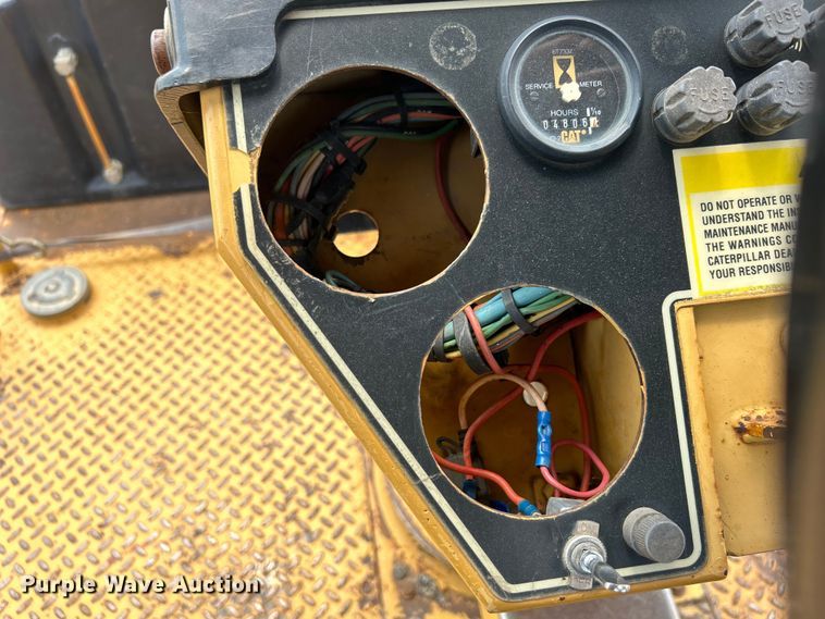 image for item DO6632 2000 Caterpillar PS-150B pneumatic roller