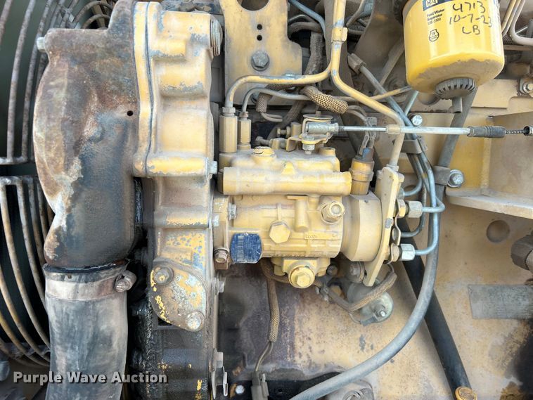 image for item DO6632 2000 Caterpillar PS-150B pneumatic roller