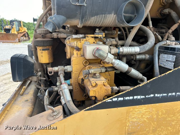 image for item DO6632 2000 Caterpillar PS-150B pneumatic roller