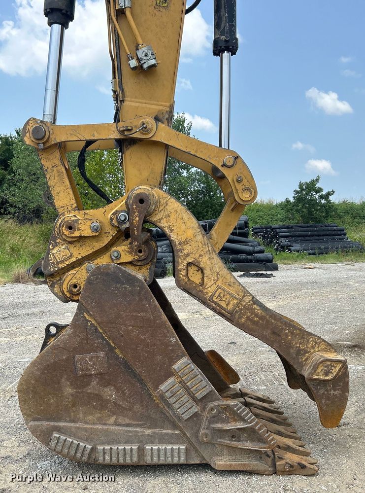 image for item DO6633 2018 Caterpillar 335F L CR excavator