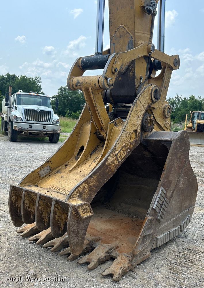 image for item DO6633 2018 Caterpillar 335F L CR excavator