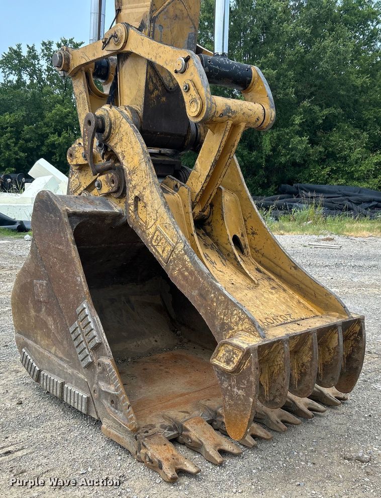 image for item DO6633 2018 Caterpillar 335F L CR excavator