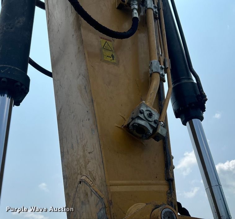 image for item DO6633 2018 Caterpillar 335F L CR excavator