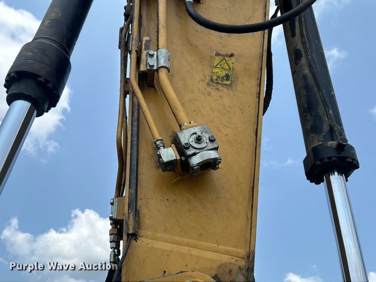 image for item DO6633 2018 Caterpillar 335F L CR excavator