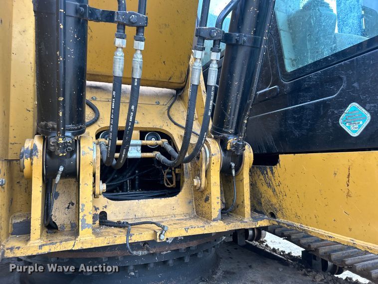 image for item DO6633 2018 Caterpillar 335F L CR excavator