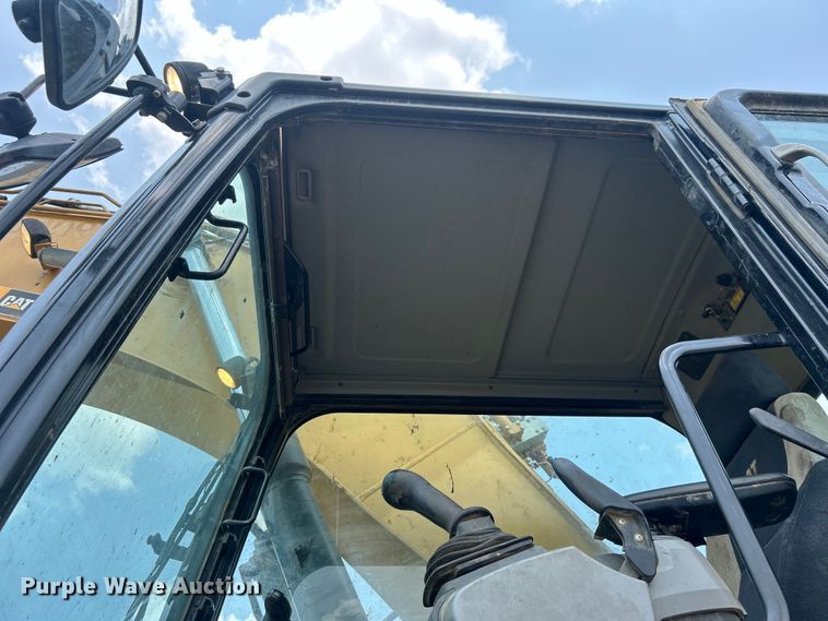 image for item DO6633 2018 Caterpillar 335F L CR excavator