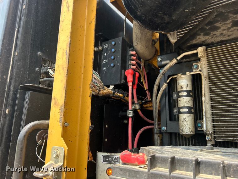 image for item DO6633 2018 Caterpillar 335F L CR excavator