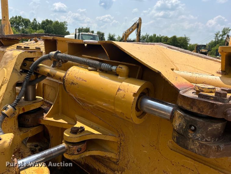 image for item DO6635 2012 Caterpillar D6N XL dozer
