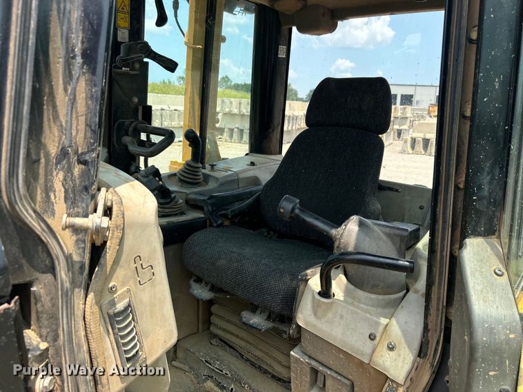 image for item DO6635 2012 Caterpillar D6N XL dozer