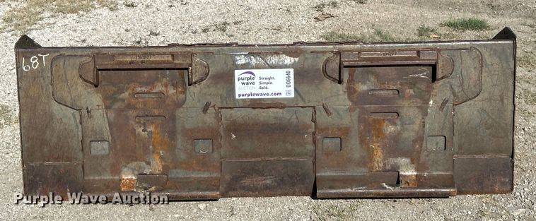 image for item DO6640 Skid steer bucket