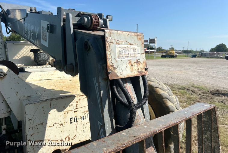 image for item DO6641 2001 Terex SS-842C telehandler