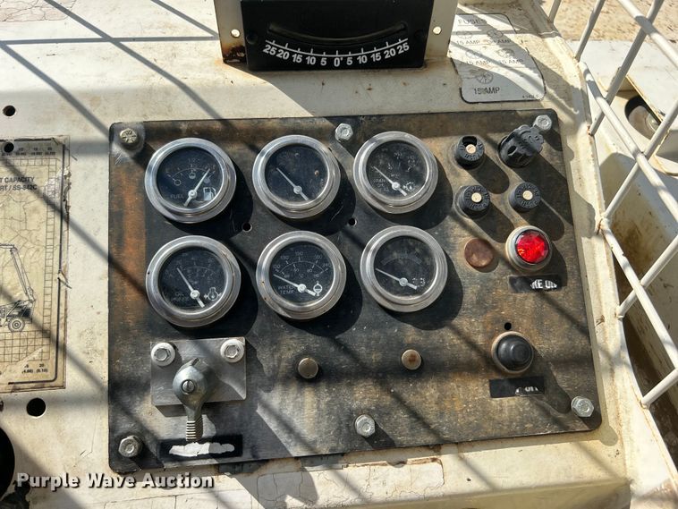 image for item DO6641 2001 Terex SS-842C telehandler