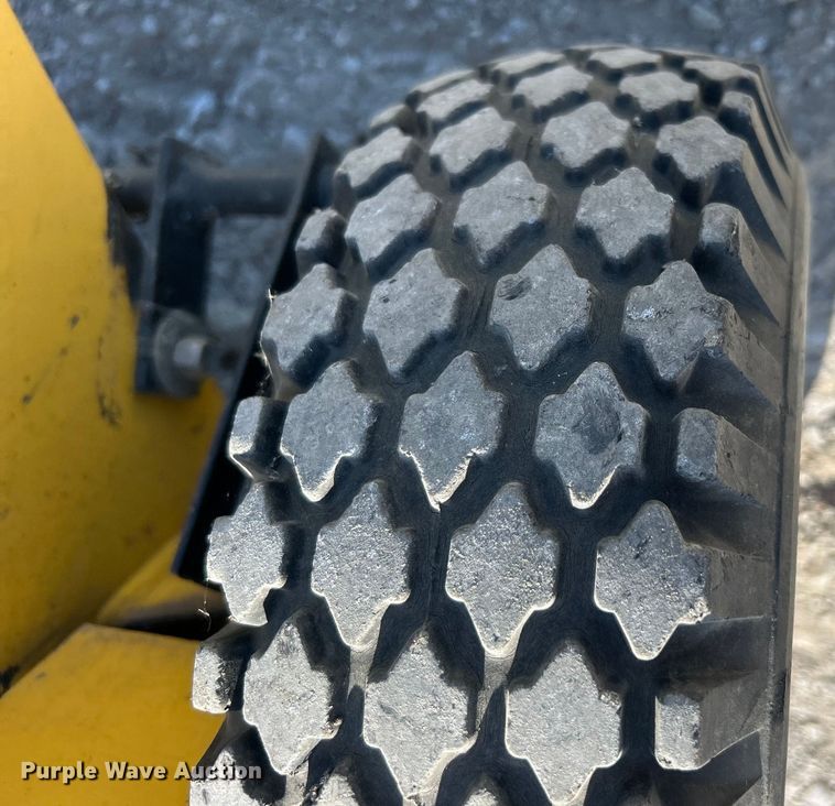 image for item DO6643 Ground Hog T4 trencher