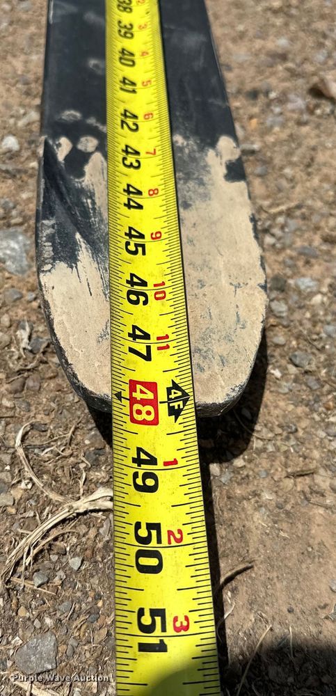 image for item DO7153 2022 Woods 6600 skid steer forks