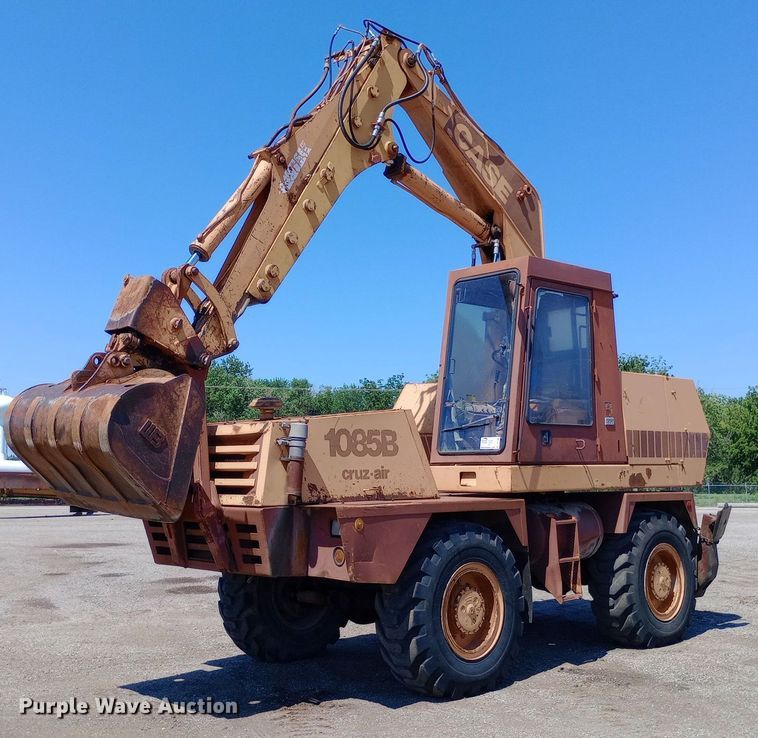 image for item DP1266 1985 Case 1085B wheeled excavator