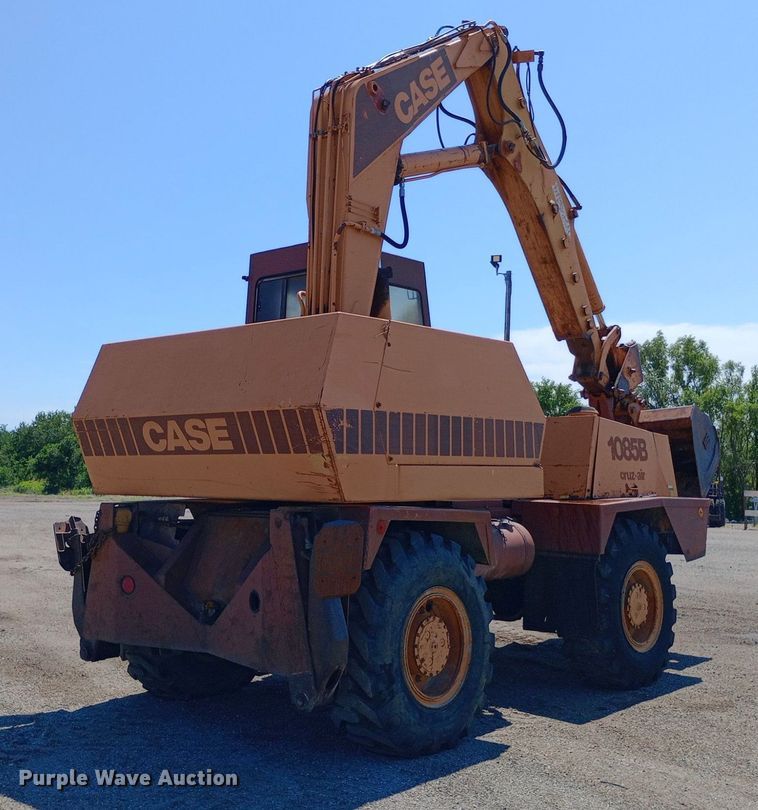 image for item DP1266 1985 Case 1085B wheeled excavator