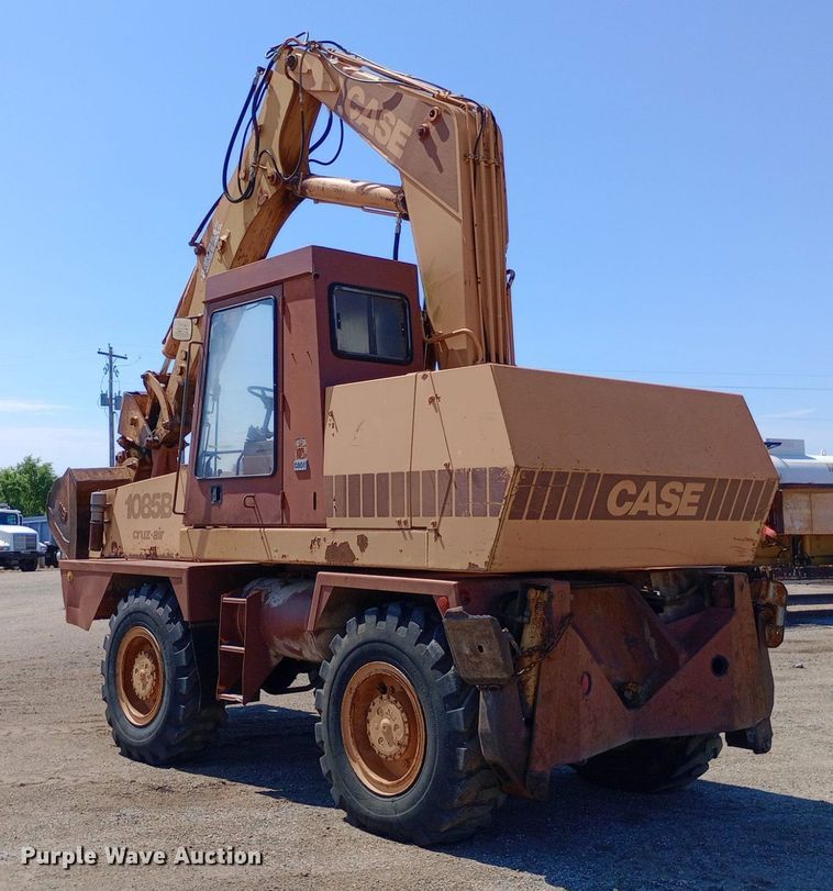 image for item DP1266 1985 Case 1085B wheeled excavator